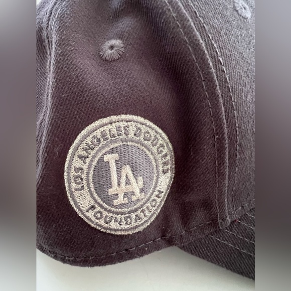Limited Edition Dodgers Foundation Grey Hat - Picture 2 of 4